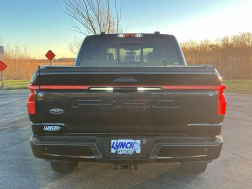 2023 Ford F-150 Lightning LARIAT