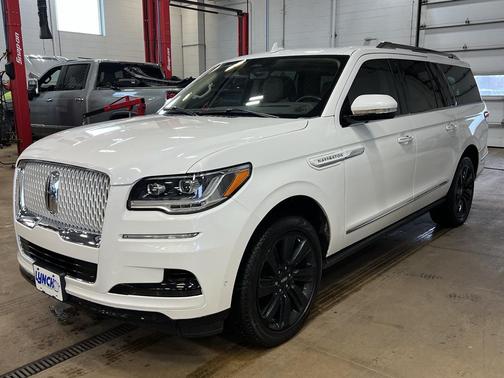 2023 Lincoln Navigator L Reserve