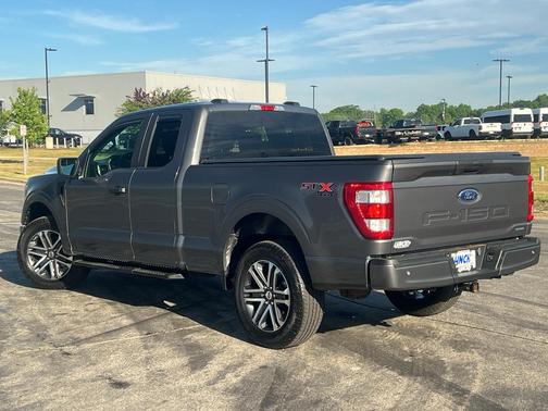 CARBONIZED GRAY METALLIC 2023 Ford F-150 XL