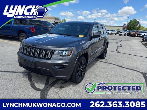 Granite Crystal Metallic Clearcoat 2018 Jeep Grand Cherokee Altitude