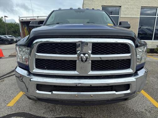 2017 RAM 2500 Tradesman Crew Cab 4x4 6'4' Box