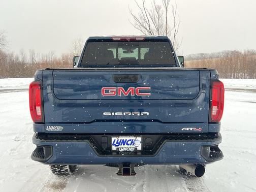 2022 GMC Sierra 2500 AT4