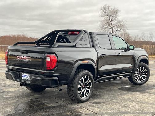 2025 GMC Canyon AT4