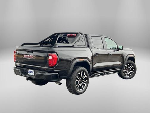 2025 GMC Canyon AT4