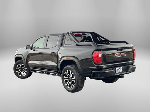 2025 GMC Canyon AT4