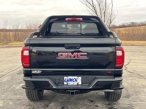2025 GMC Canyon AT4