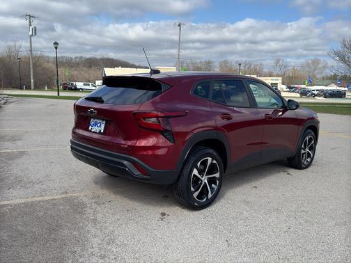 Crimson Metallic 2024 Chevrolet Trax FWD 1RS