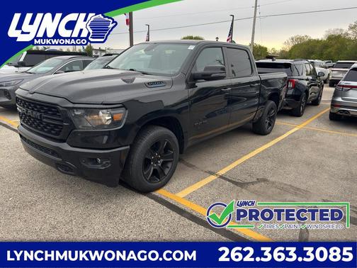 Diamond Black Crystal Pearlcoat 2023 RAM 1500 Big Horn/Lone Star