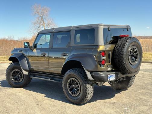 SHELTER GREEN 2024 Ford Bronco Raptor