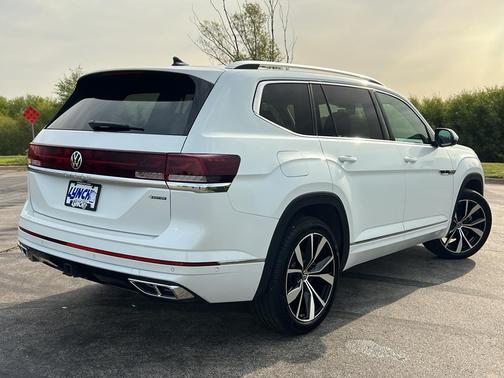 2024 Volkswagen Atlas 2.0T SEL Premium R-Line 4MOTION
