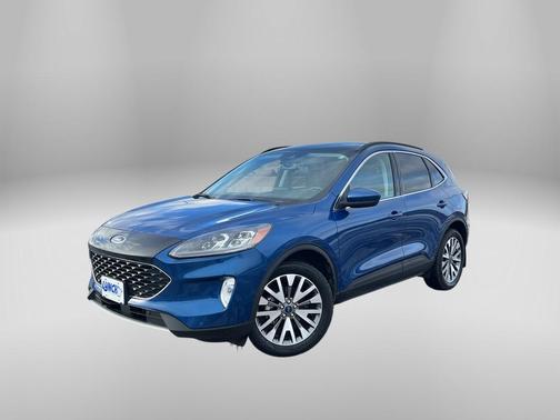 2022 Ford Escape Titanium