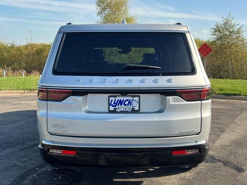 2022 Jeep Wagoneer Series III 4x4