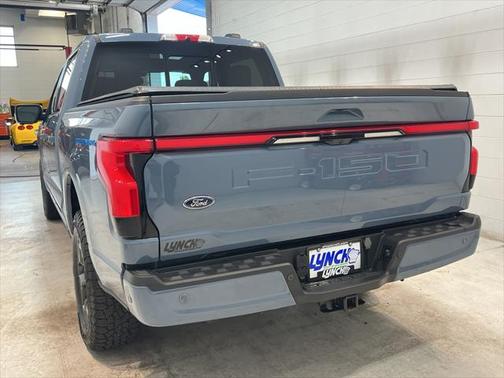 2023 Ford F-150 Lightning LARIAT