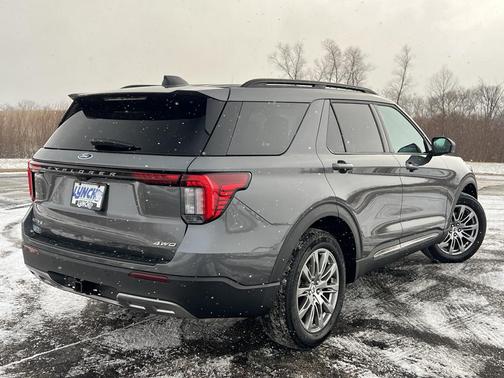 2025 Ford Explorer Active