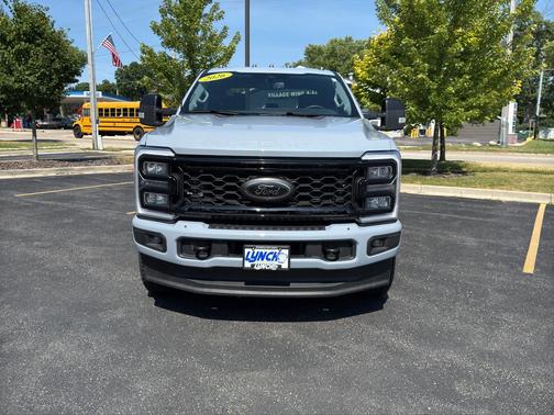 Glacier Grey Metallic Tri-Coat 2026 Ford F-250 Lariat