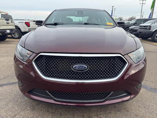 2019 Ford Taurus SHO