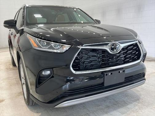 2023 Toyota Highlander Platinum