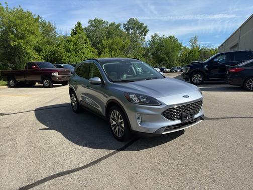 ICED BLUE SILVER METALLIC 2022 Ford Escape Titanium