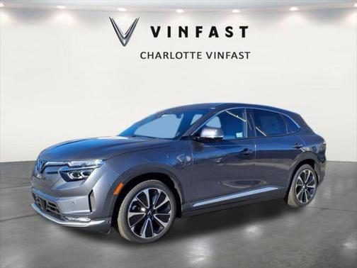 2025 VinFast VF 8 Plus