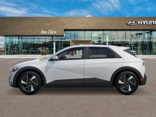 2026 Hyundai IONIQ 5 SE