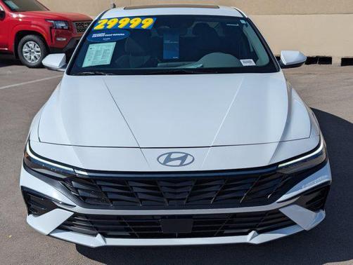 2025 Hyundai ELANTRA SEL