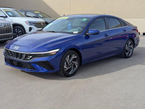 2025 Hyundai ELANTRA SEL