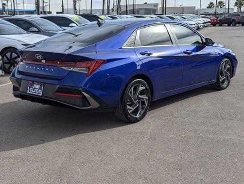 2025 Hyundai ELANTRA SEL