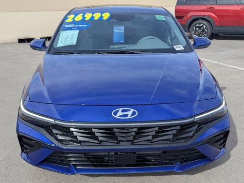 2025 Hyundai ELANTRA SEL