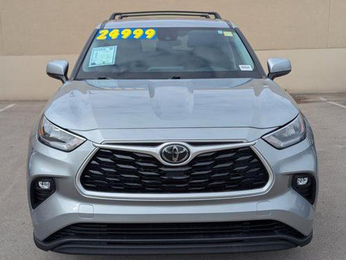 2020 Toyota Highlander LE