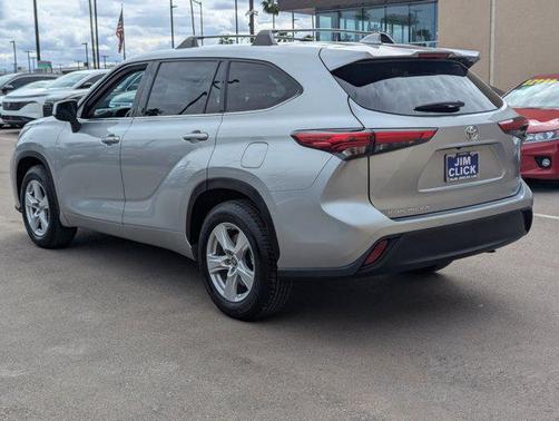 2020 Toyota Highlander LE