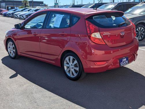 2012 Hyundai Accent SE