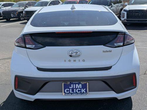 2022 Hyundai IONIQ Hybrid SEL