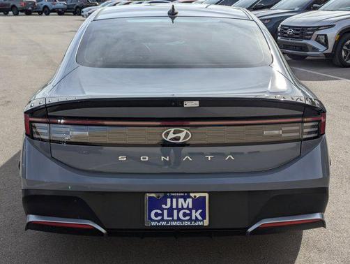 2025 Hyundai SONATA SE