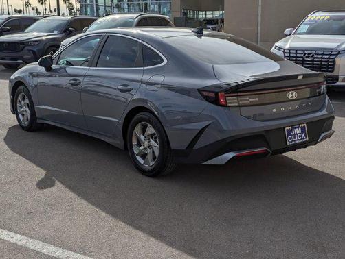 2025 Hyundai SONATA SE