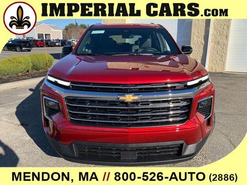 2025 Chevrolet Traverse LT