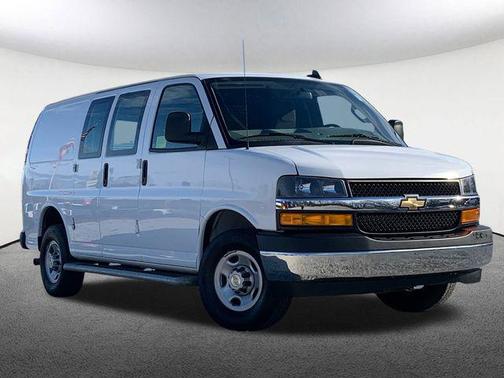 2024 Chevrolet Express 2500 RWD 2500 Regular Wheelbase WT