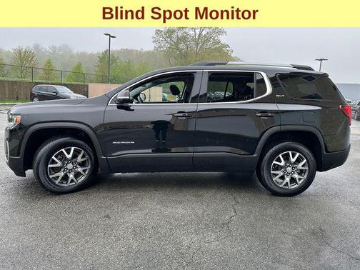 2023 GMC Acadia AWD SLT