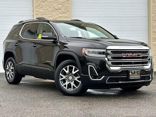 2023 GMC Acadia AWD SLT