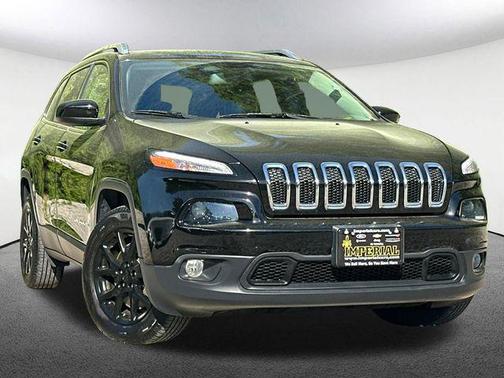 Diamond Black Crystal Pearlcoat 2017 Jeep Cherokee Latitude