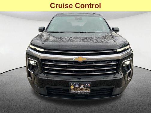 Mosaic Black Metallic 2025 Chevrolet Traverse LT