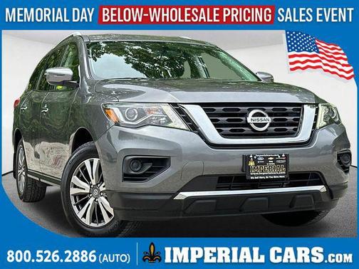 Gun Metallic 2019 Nissan Pathfinder S