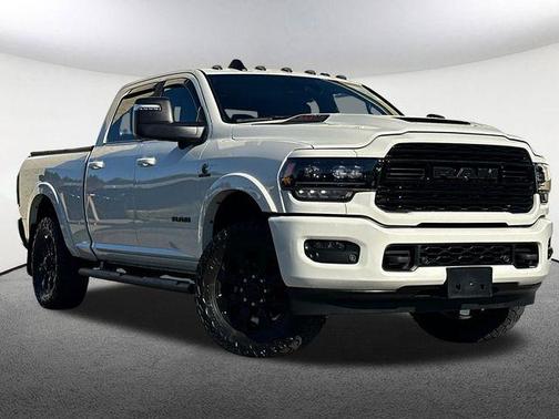 2024 RAM 3500 Limited Crew Cab 4x4 6'4' Box