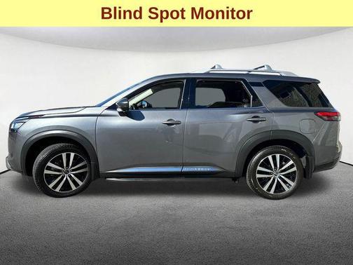 2023 Nissan Pathfinder Platinum 4WD
