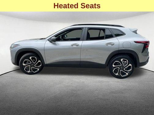 Sterling Gray Metallic 2026 Chevrolet Trax FWD 2RS