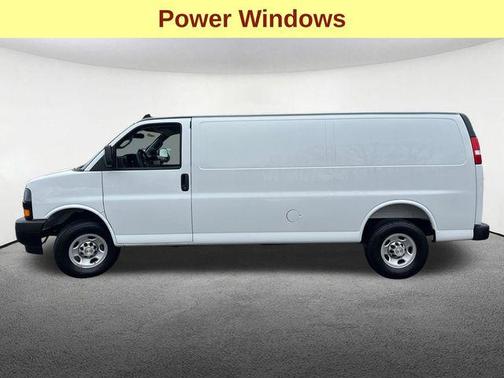 Summit White 2025 Chevrolet Express 3500 RWD 3500 Extended Wheelbase WT