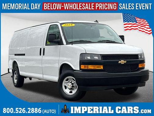 Summit White 2025 Chevrolet Express 3500 Work Van