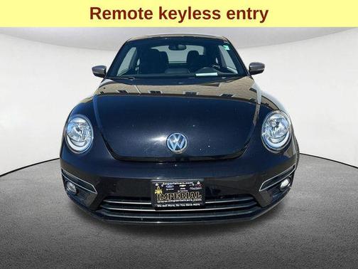 Black Uni 2014 Volkswagen Beetle DSG 2.0T R-Line