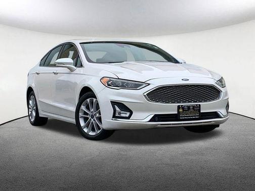 2020 Ford Fusion Plug-In Hybrid Titanium