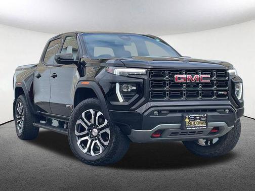 2023 GMC Canyon AT4