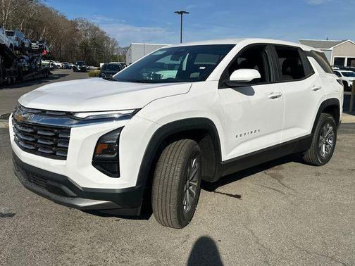 Summit White 2026 Chevrolet Equinox 1LT